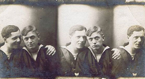 gay-sailors-les-mis-482
