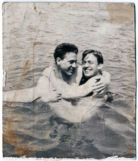 vintage-gay-photo-swim-men-482